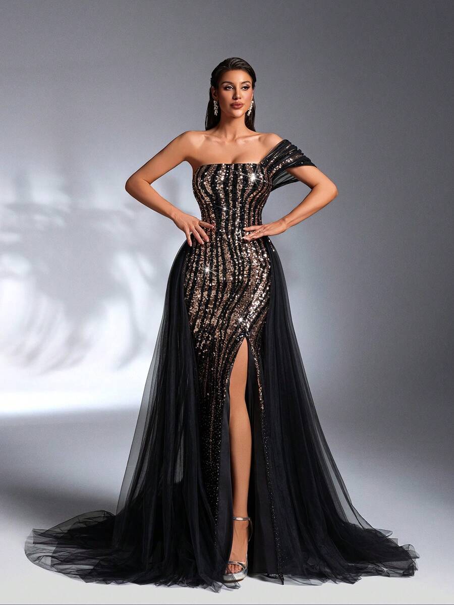 SD3200 Black & Gold Contrast 3D Shoulder Gown