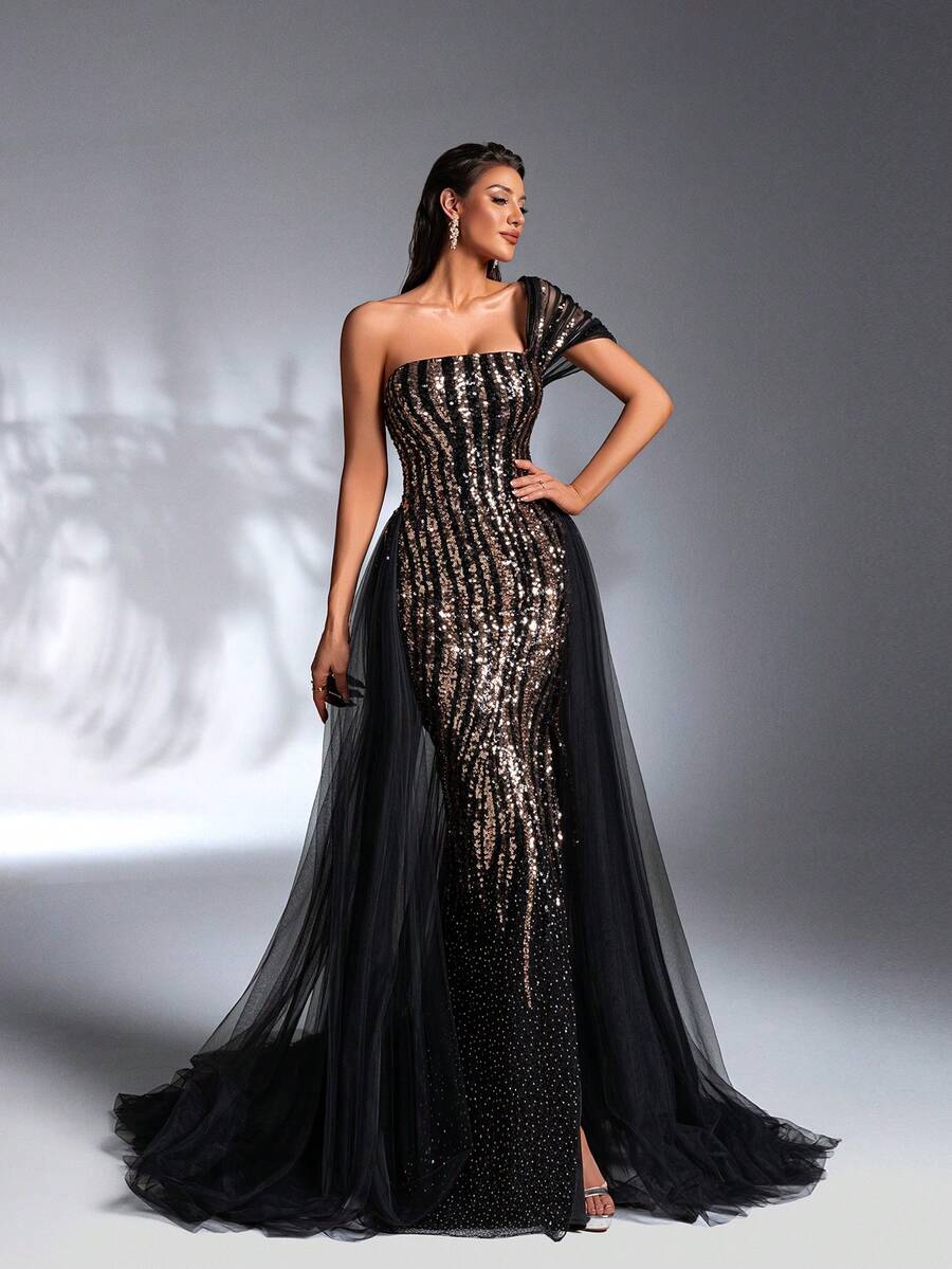 SD3200 Black & Gold Contrast 3D Shoulder Gown