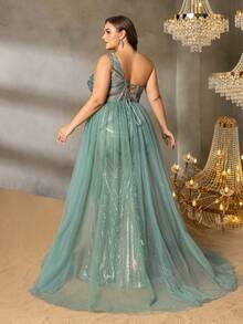 SD3242 One-Shoulder Emerald Beaded Gown with Tulle Overlay image 9