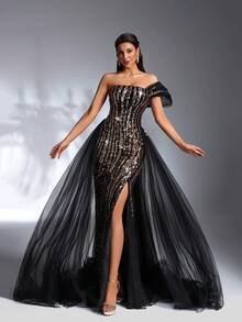 SD3200 Black & Gold Contrast 3D Shoulder Gown image 5