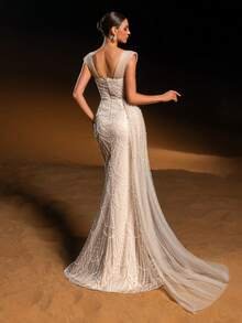 SD3224 V-Neck Long-Sleeve Beaded A-Line Gown - UK16(XL), champagne image