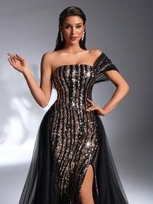 SD3200 Black & Gold Contrast 3D Shoulder Gown image 8