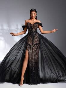 SD3271 Black & Gold Pearl Sequin Trailing Gown - Black, UK14 image