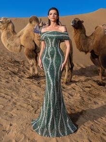SD3226 Off-Shoulder Beaded Mermaid Gown - UK16(XL), Dark Green image