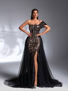 SD3200 Black & Gold Contrast 3D Shoulder Gown - UK18(XXL), Black image