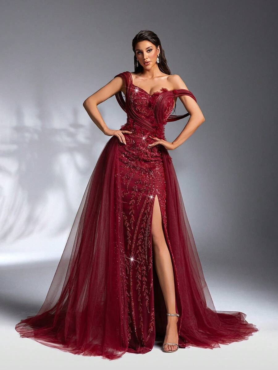 SD3173 Luxury Burgundy 3D Floral Trailing Gown