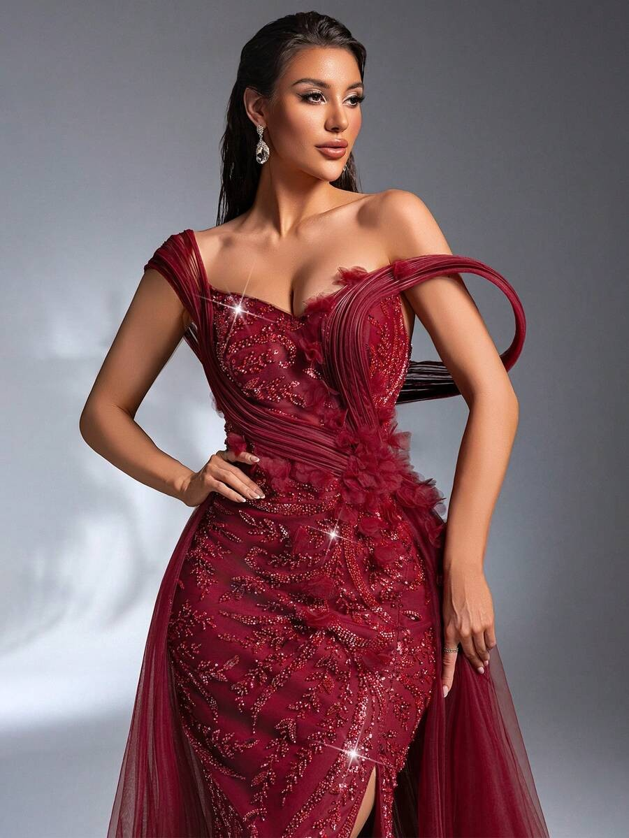 SD3173 Luxury Burgundy 3D Floral Trailing Gown