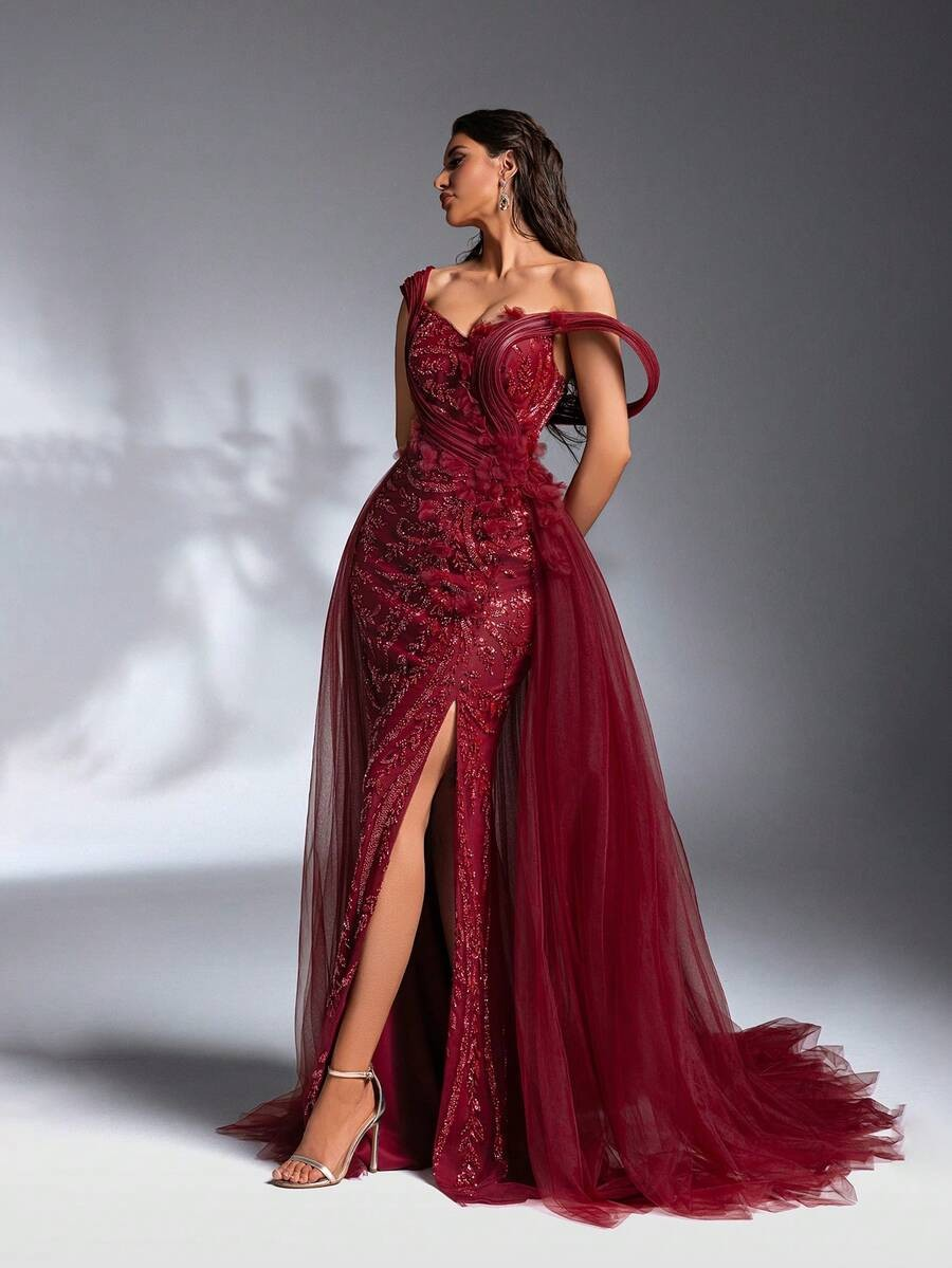 SD3173 Luxury Burgundy 3D Floral Trailing Gown