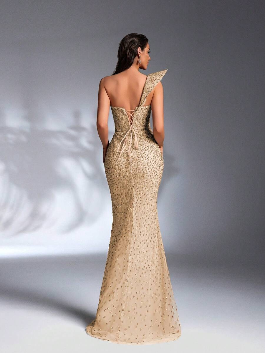 SD3189 Heavy Sequin Exaggerated Shoulder Mermaid Gown