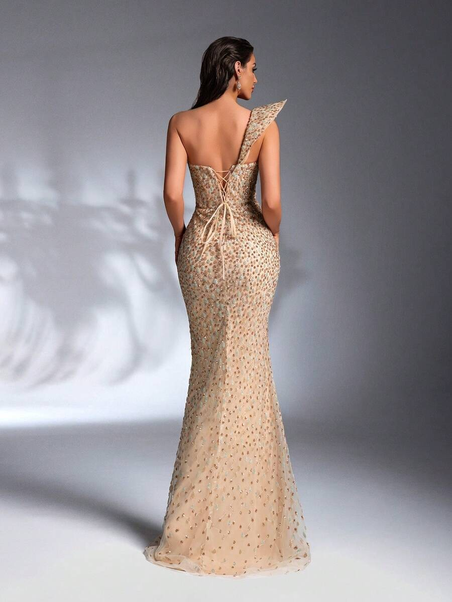 SD3189 Heavy Sequin Exaggerated Shoulder Mermaid Gown