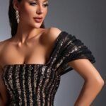 SD3200 Black & Gold Contrast 3D Shoulder Gown